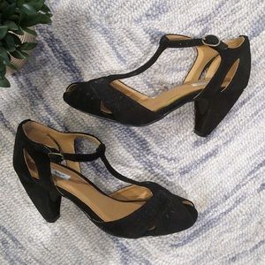 Urban Outfitters Kimchi Blue Suede T-Strap Heels 8